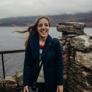 Meet your Posher, Stephanie